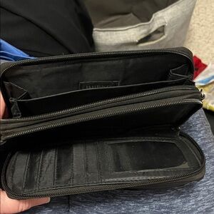 Bueno Black Leather pocket book